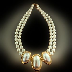 80's Napier Faux-Pearl Vintage Choker Necklace Three Cabochon Pendant 2 Strands